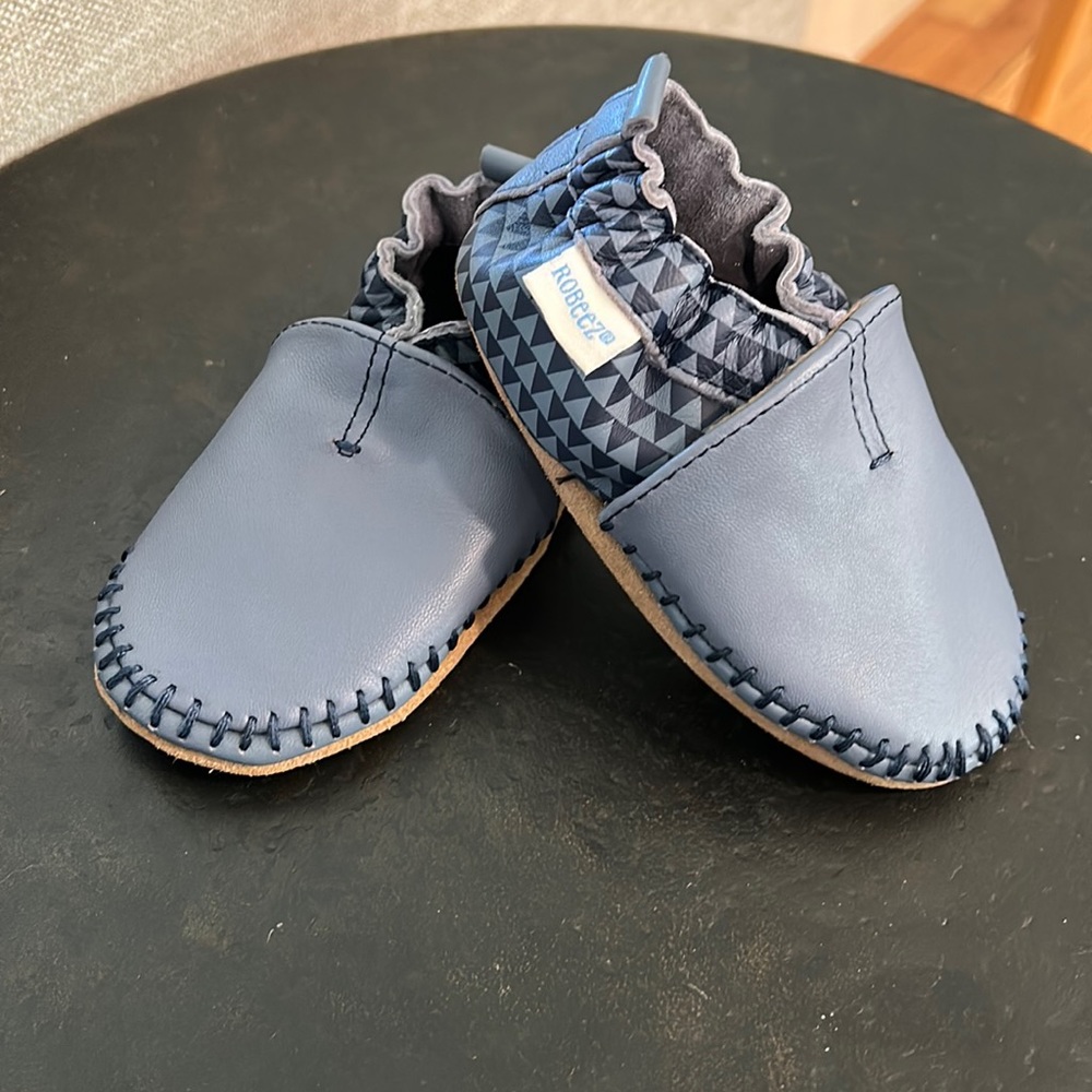 Robeez never worn 12 months